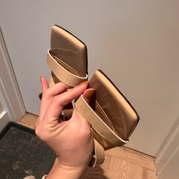 Dear Frances rain sandals - Picture 8 of 8